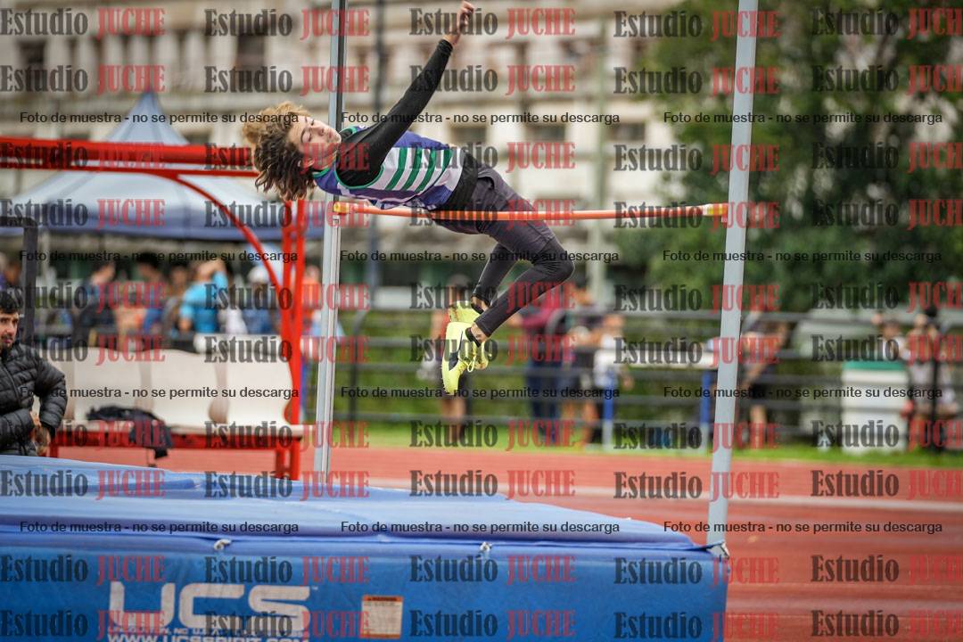 Fotos del salto en alto - incluye todos los grupos