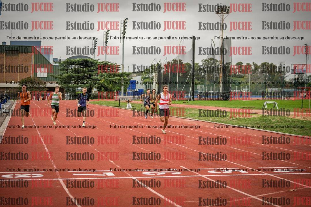Fotos de los 200 m llanos de varones