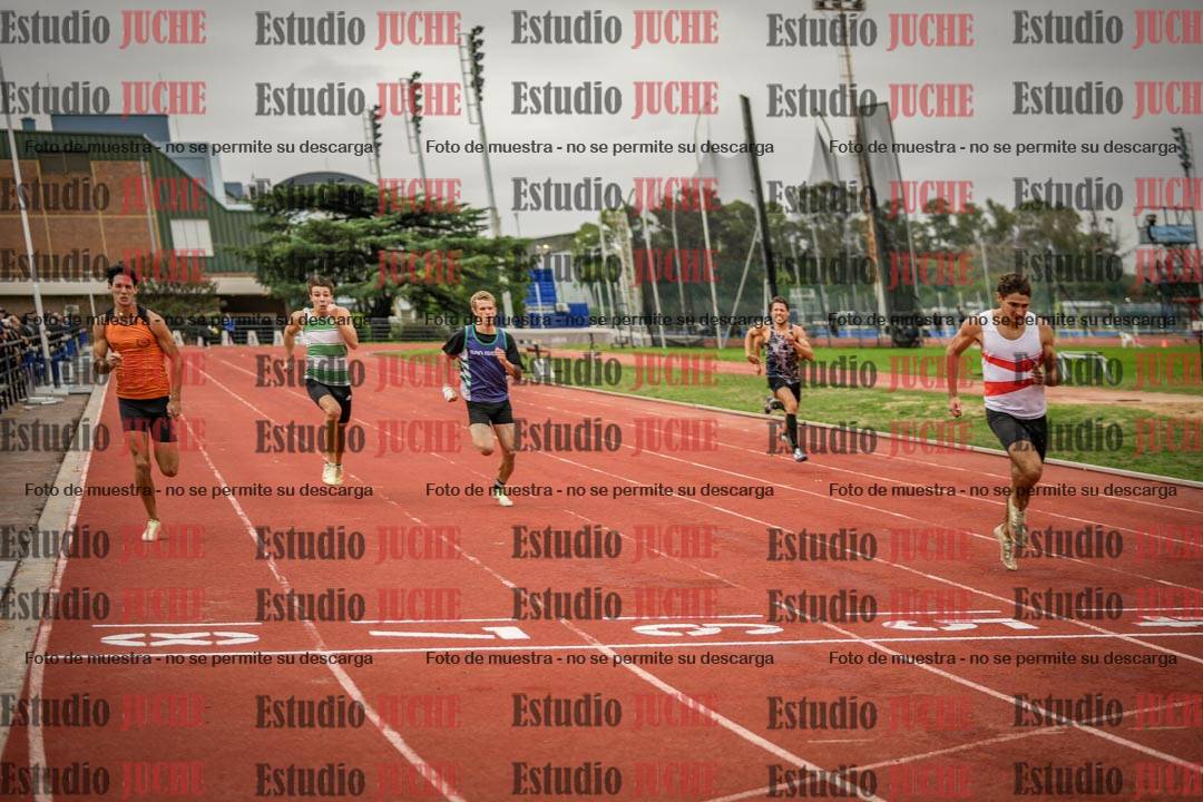 Fotos de los 200 m llanos de varones