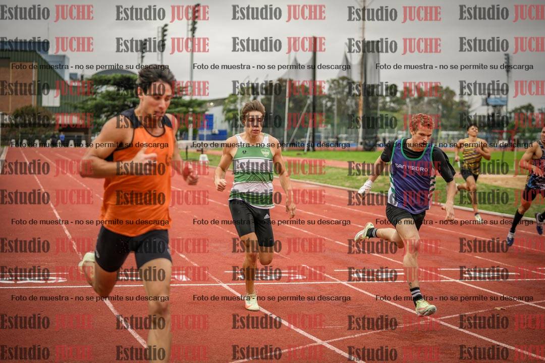 Fotos de los 200 m llanos de varones