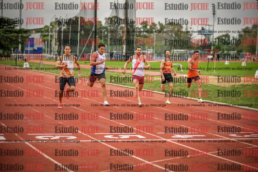 Fotos de los 200 m llanos de varones