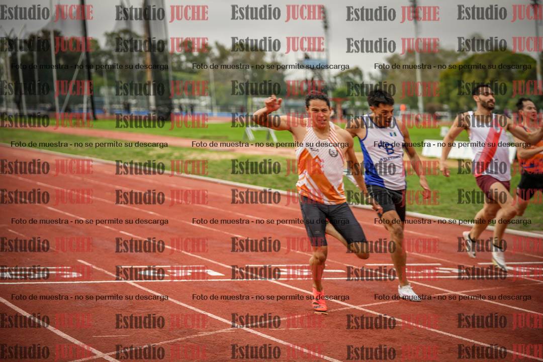 Fotos de los 200 m llanos de varones
