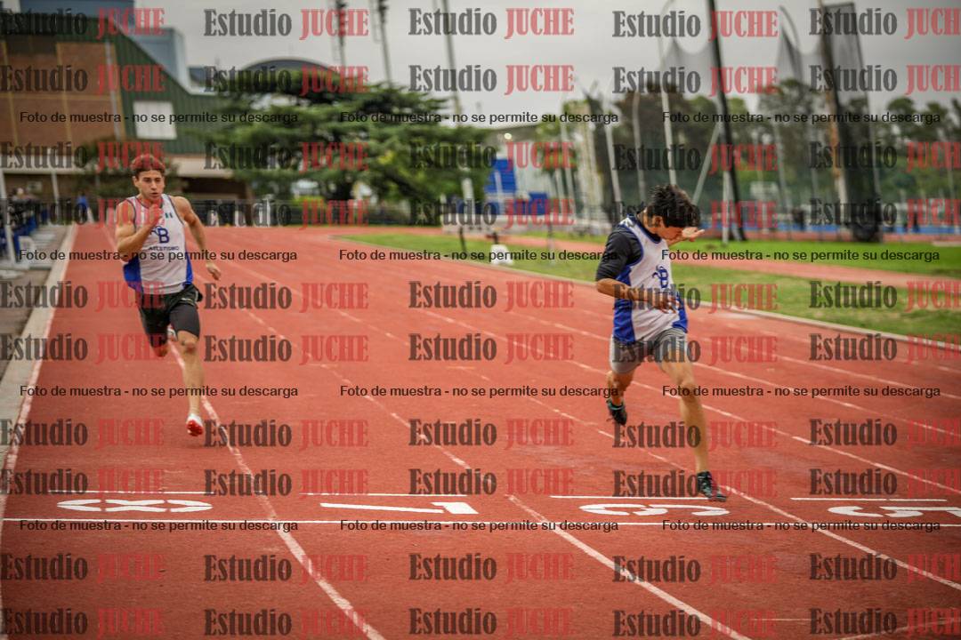 Fotos de los 200 m llanos de varones