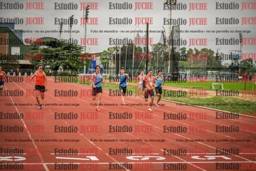 Fotos de los 200 m llanos de varones