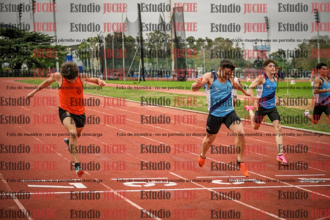 Fotos de los 200 m llanos de varones