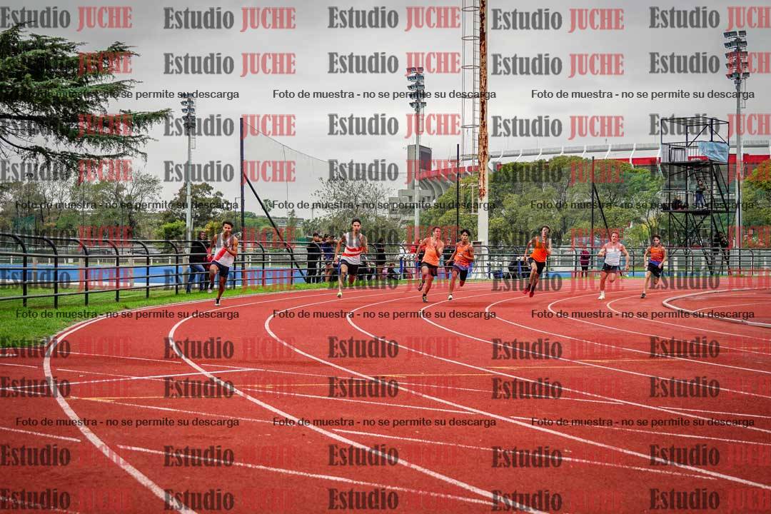 Fotos de los 200 m llanos de varones