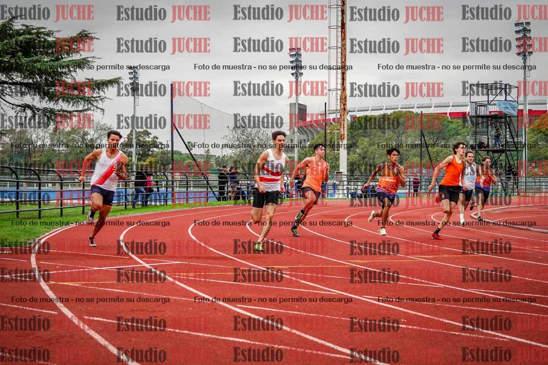 Fotos de los 200 m llanos de varones