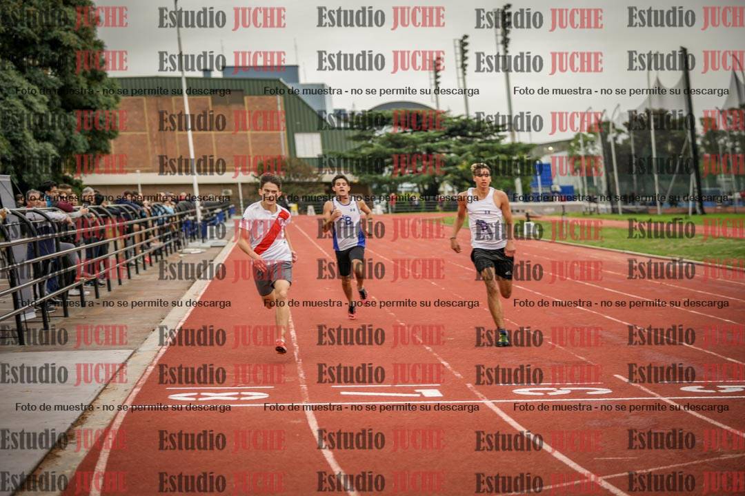 Fotos de los 200 m llanos de varones