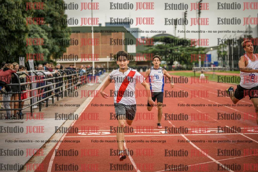 Fotos de los 200 m llanos de varones
