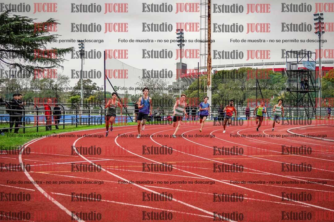 Fotos de los 200 m llanos de varones