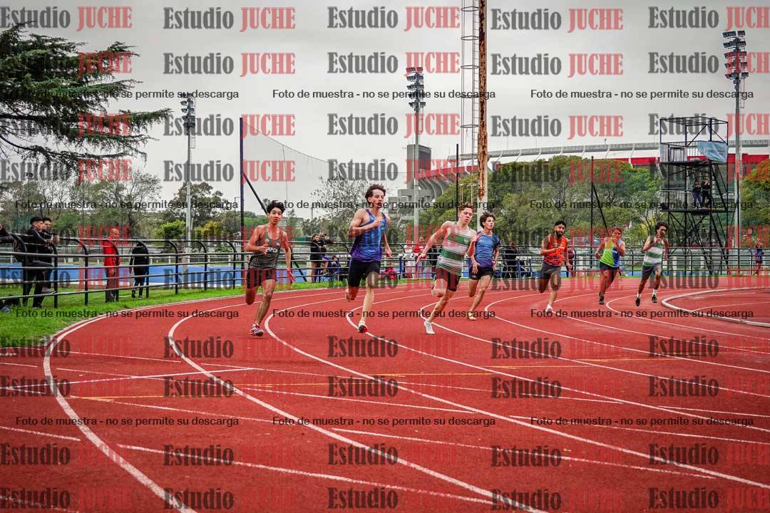 Fotos de los 200 m llanos de varones