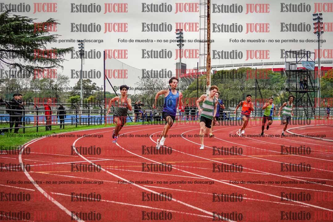 Fotos de los 200 m llanos de varones