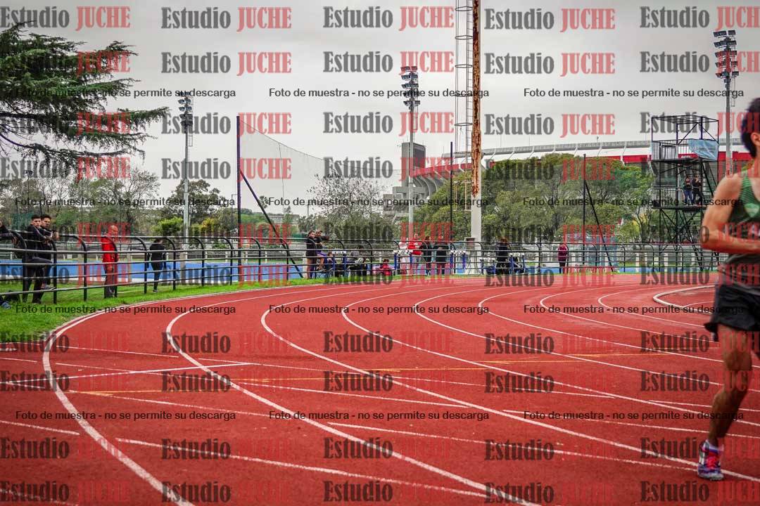 Fotos de los 200 m llanos de varones