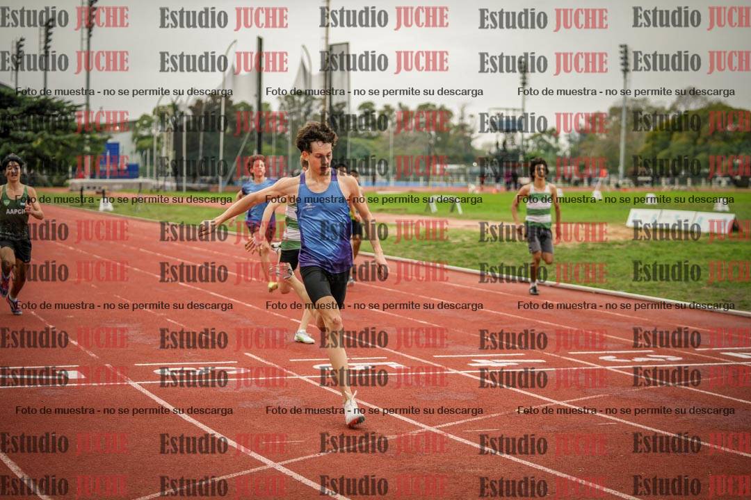 Fotos de los 200 m llanos de varones