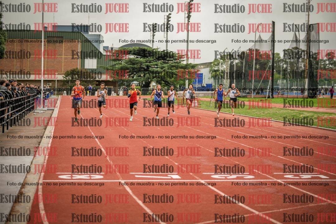 Fotos de los 200 m llanos de varones