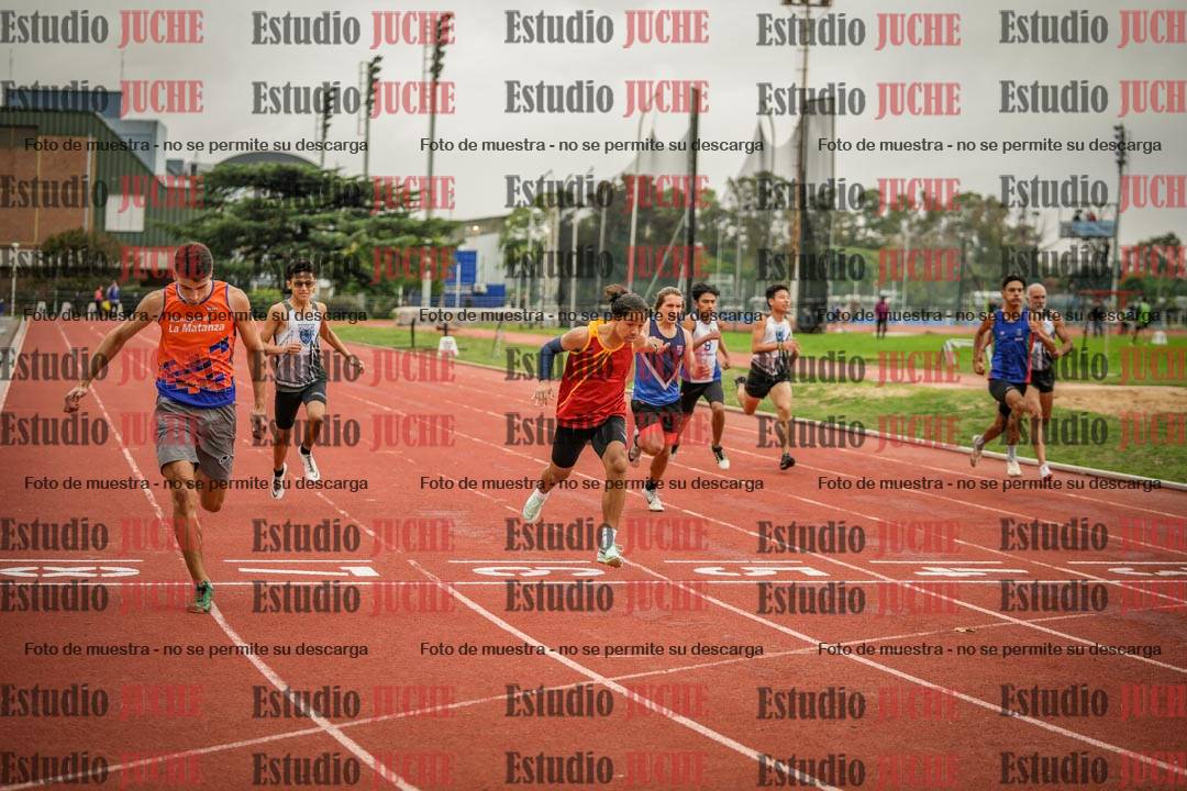 Fotos de los 200 m llanos de varones