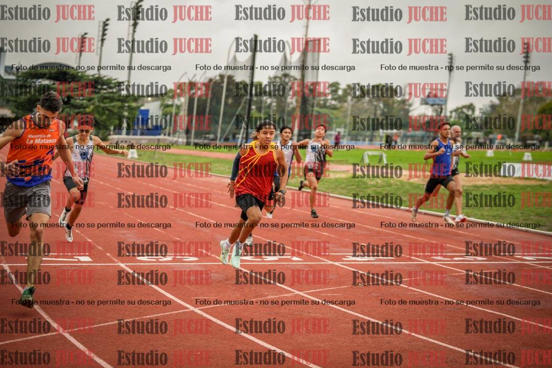 Fotos de los 200 m llanos de varones