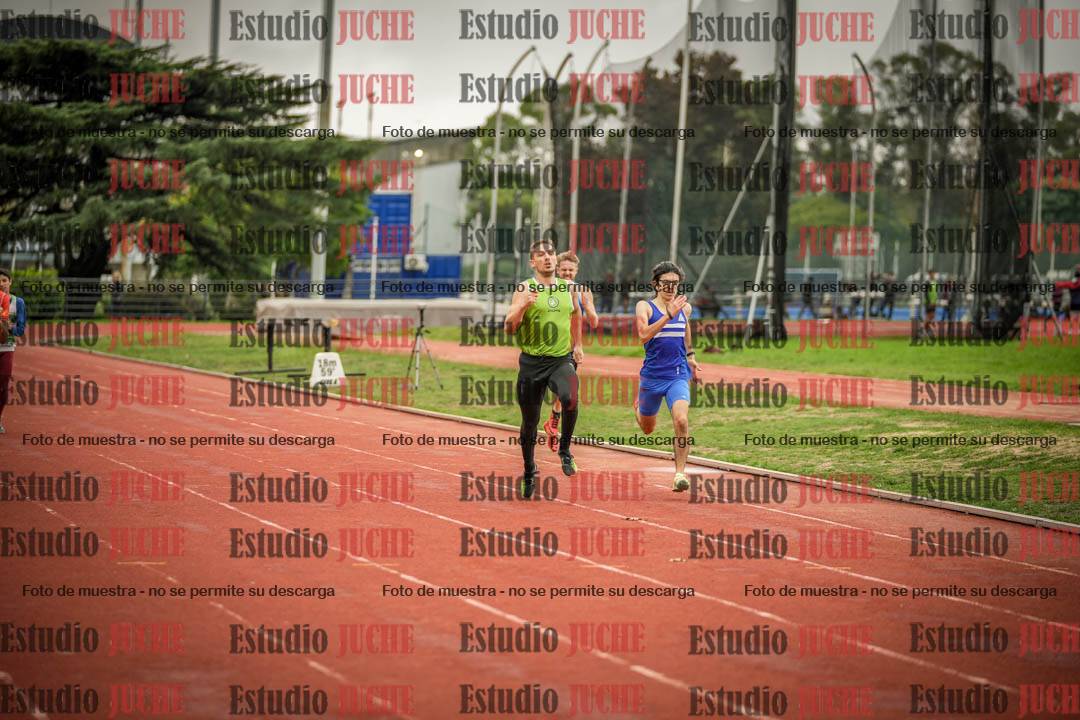 Fotos de los 200 m llanos de varones