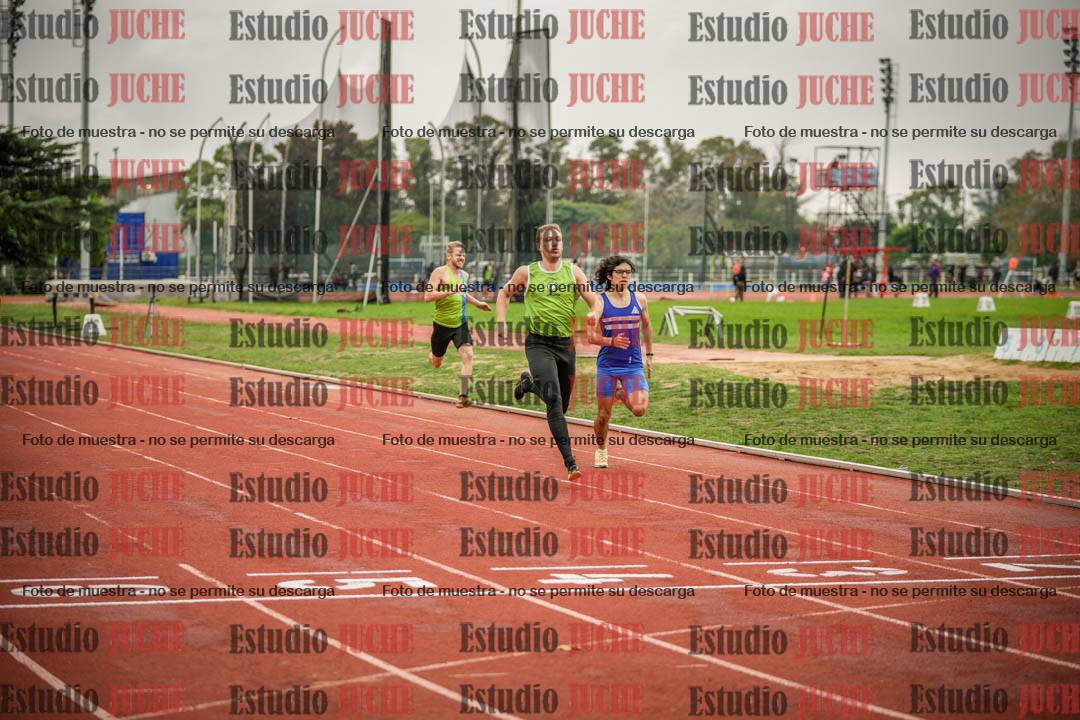 Fotos de los 200 m llanos de varones