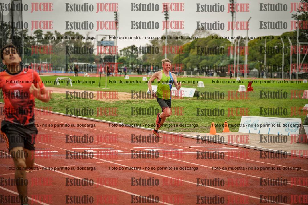 Fotos de los 200 m llanos de varones