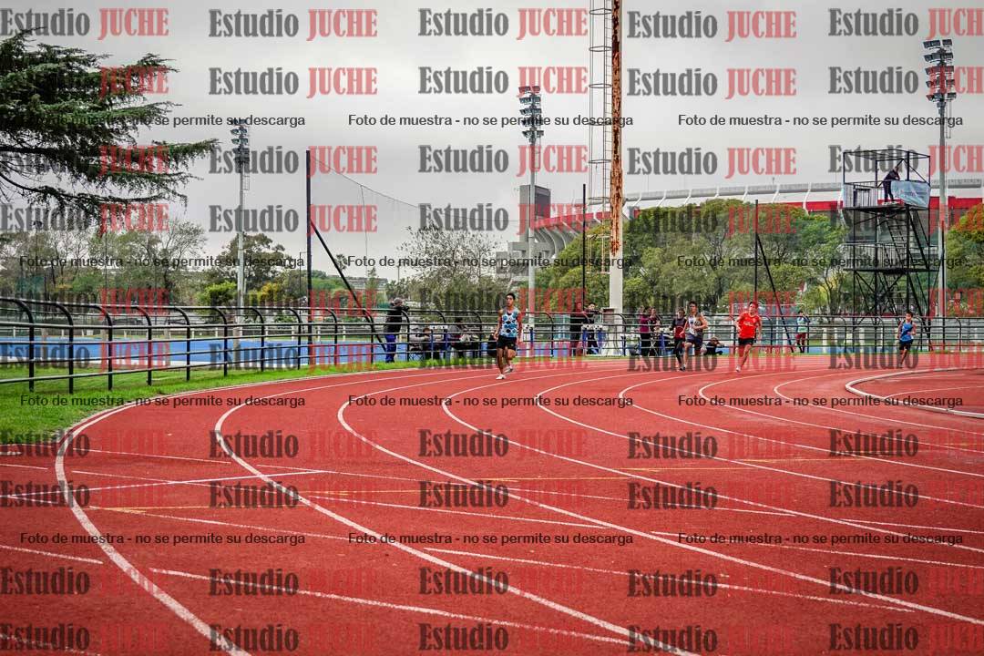 Fotos de los 200 m llanos de varones
