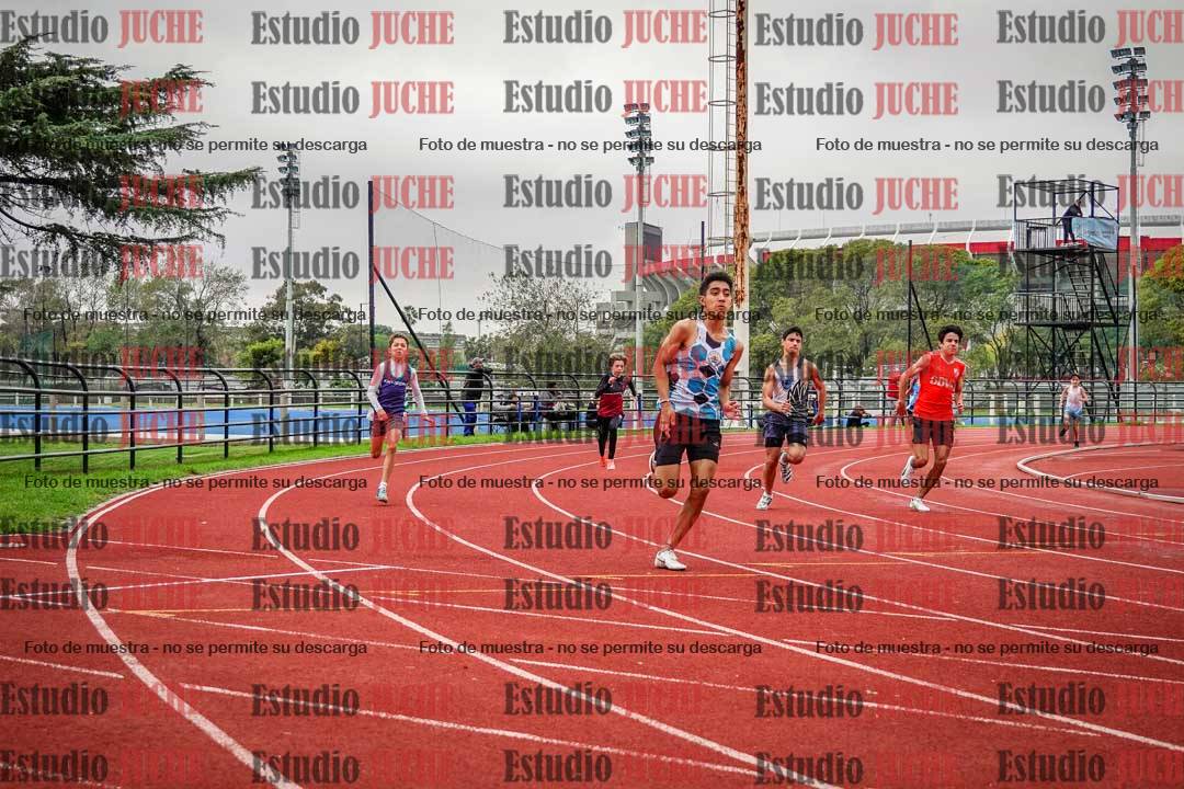 Fotos de los 200 m llanos de varones