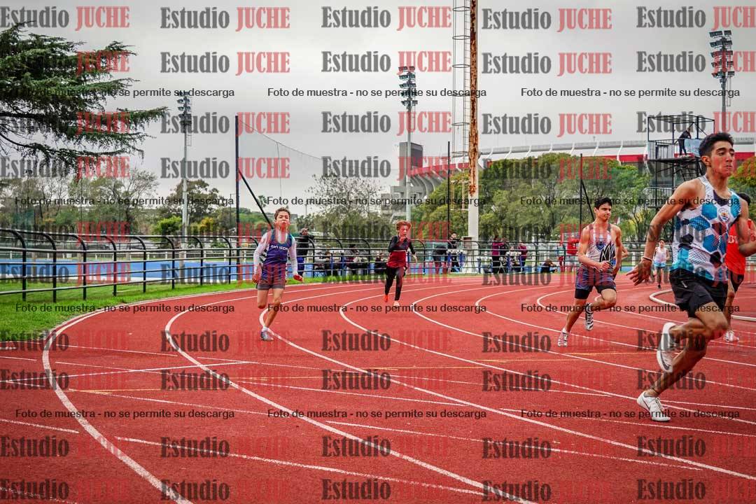 Fotos de los 200 m llanos de varones
