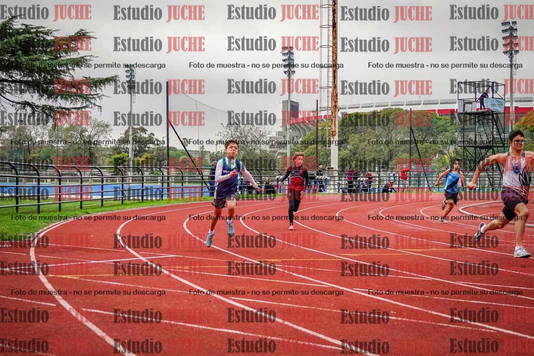 Fotos de los 200 m llanos de varones