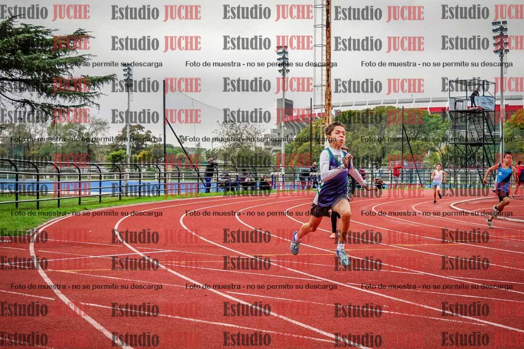 Fotos de los 200 m llanos de varones