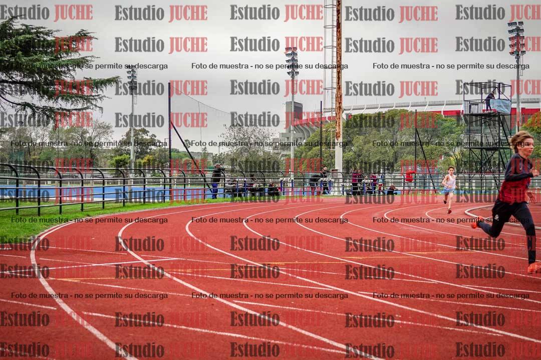 Fotos de los 200 m llanos de varones