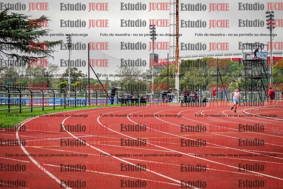 Fotos de los 200 m llanos de varones