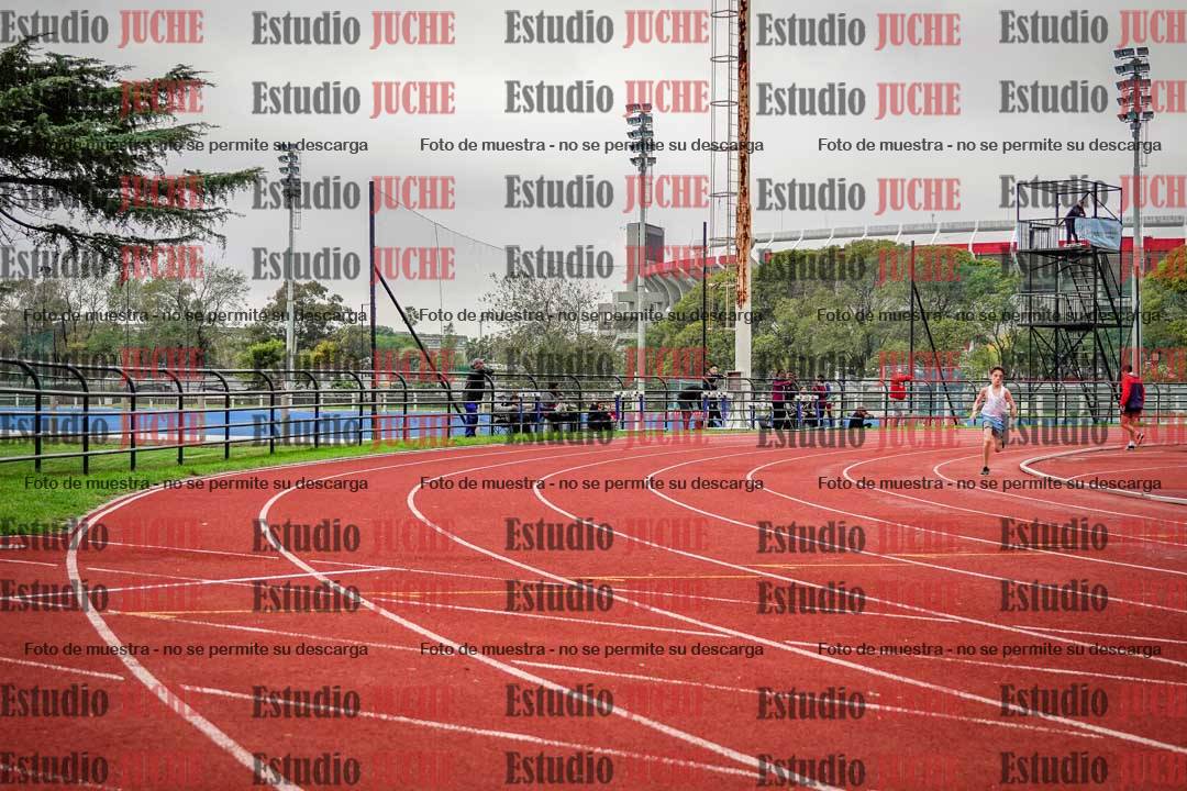 Fotos de los 200 m llanos de varones