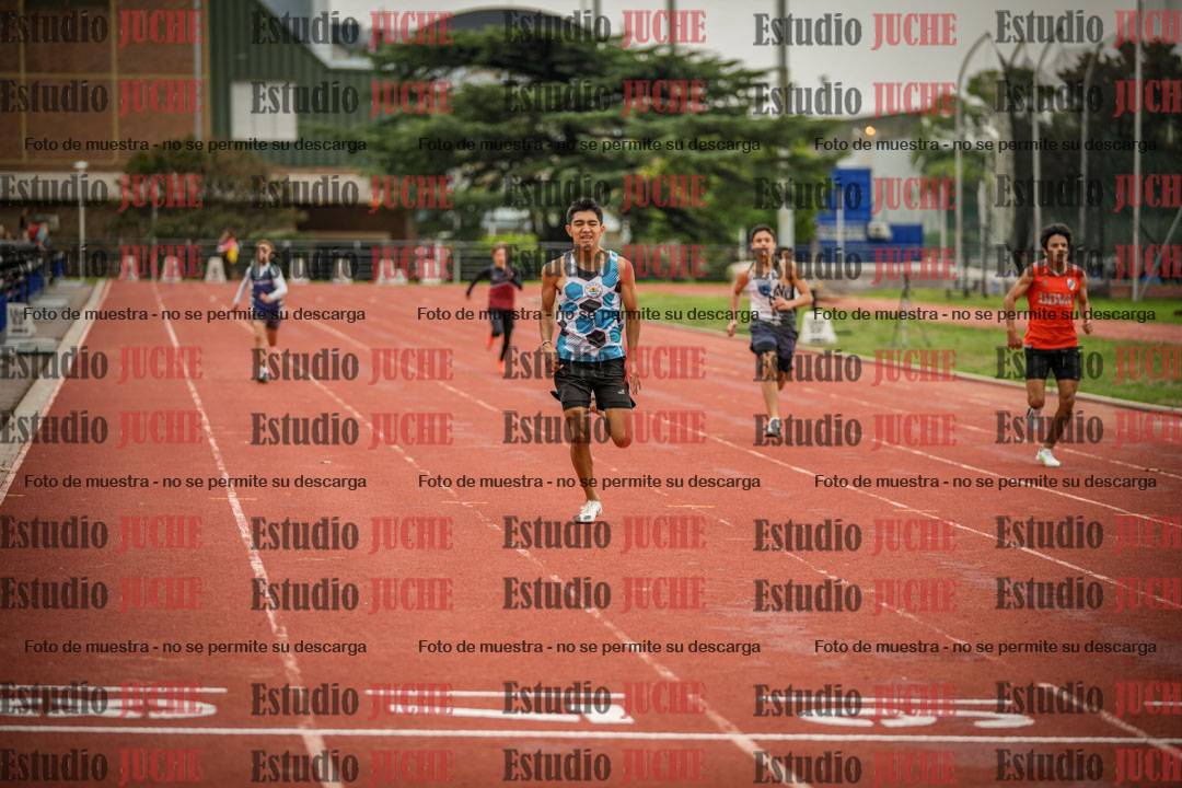 Fotos de los 200 m llanos de varones