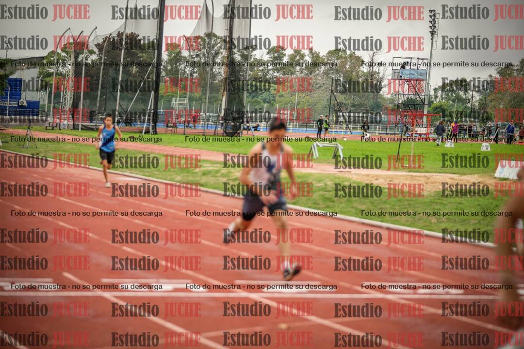 Fotos de los 200 m llanos de varones