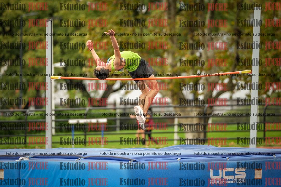 Fotos del salto en alto - incluye todos los grupos