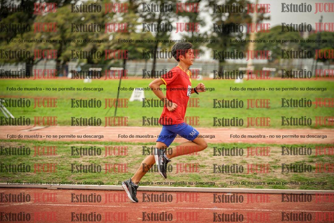 Fotos de los 2400 m llanos de varones