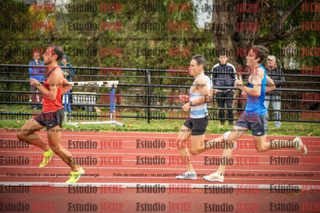 Fotos de los 1500 m llanos de varones