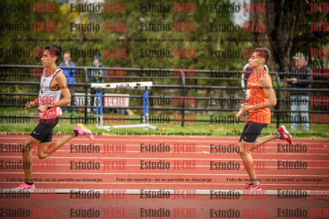 Fotos de los 1500 m llanos de varones
