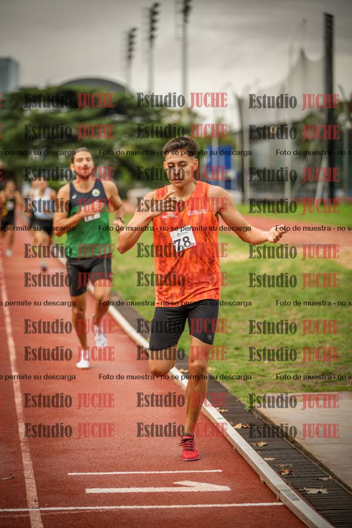Fotos de los 1500 m llanos de varones