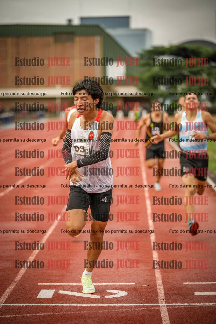 Fotos de los 1500 m llanos de varones