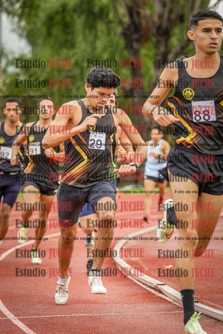 Fotos de los 1500 m llanos de varones