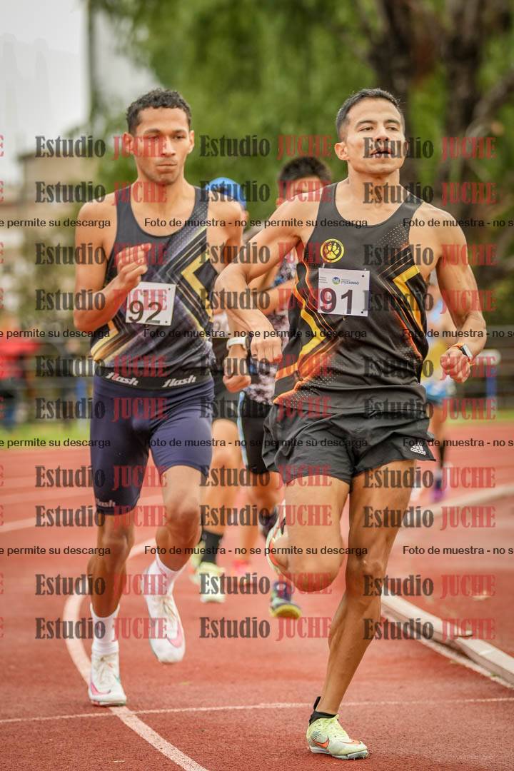 Fotos de los 1500 m llanos de varones