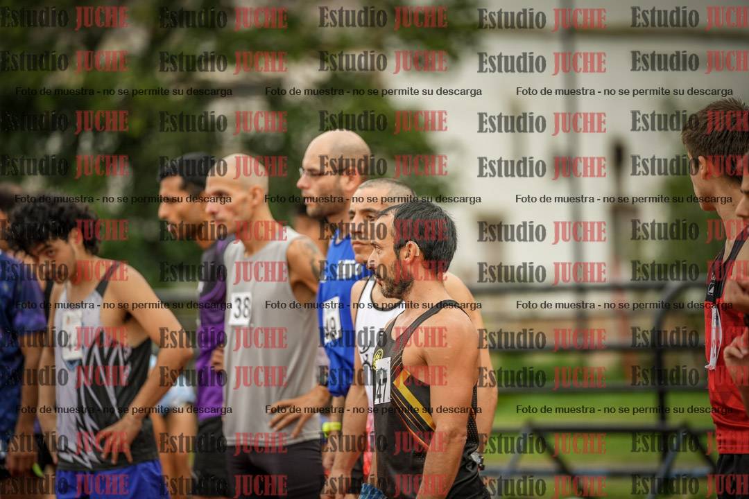 Fotos de los 1500 m llanos de varones