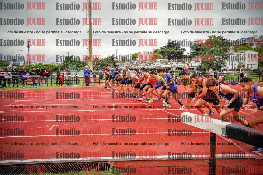 Fotos de los 1500 m llanos de varones