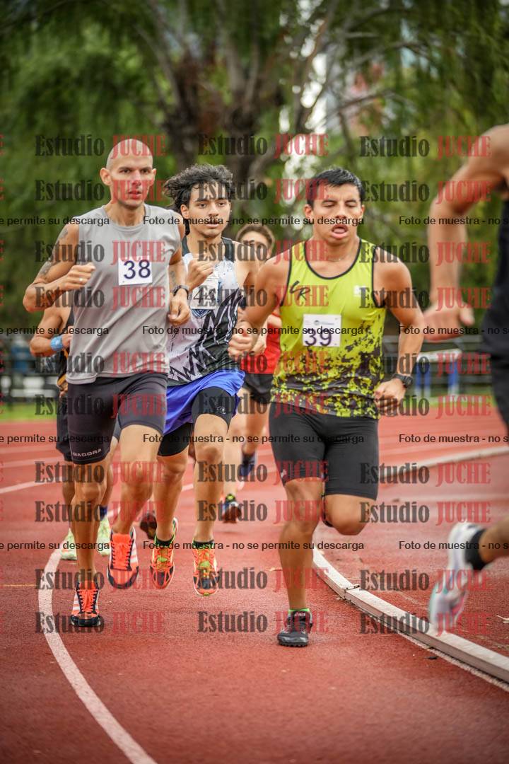 Fotos de los 1500 m llanos de varones