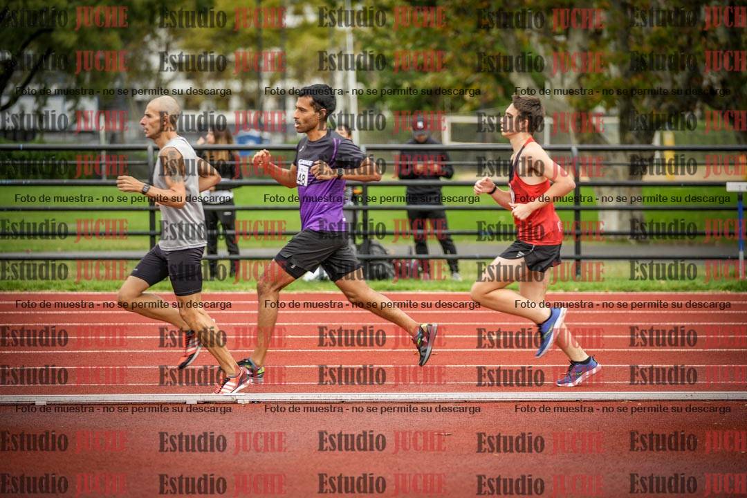 Fotos de los 1500 m llanos de varones