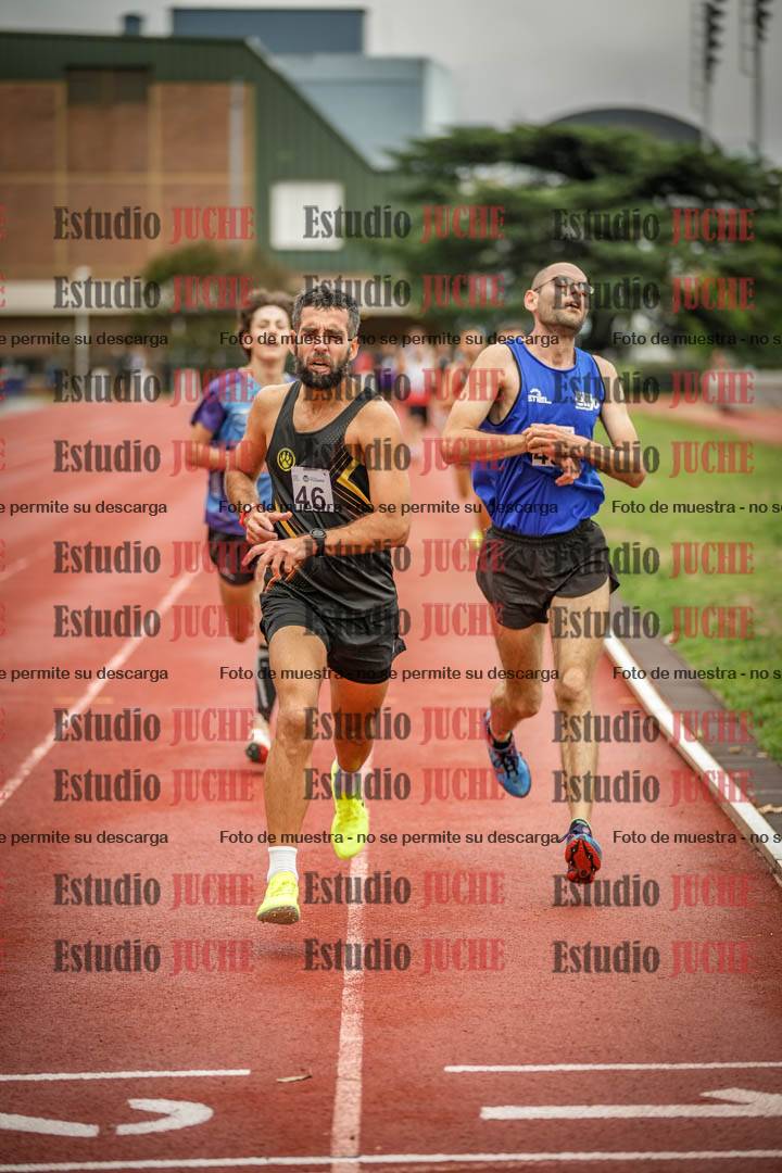 Fotos de los 1500 m llanos de varones
