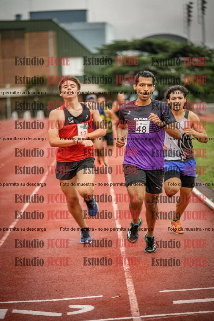 Fotos de los 1500 m llanos de varones