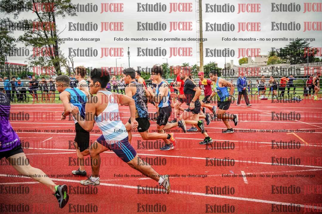 Fotos de los 1500 m llanos de varones