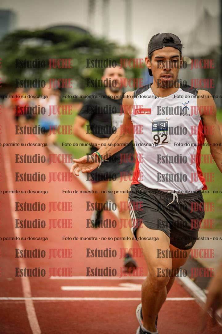 Fotos de los 1500 m llanos de varones